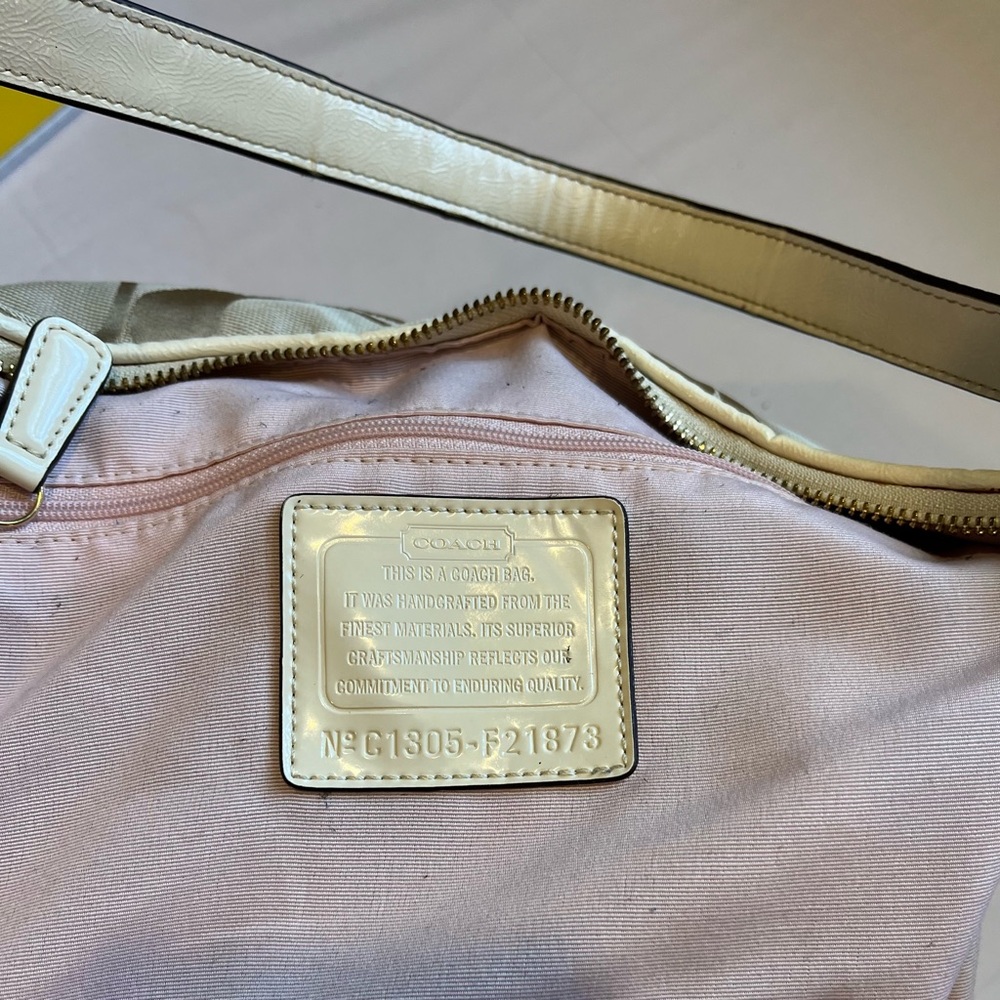 Coach Handbag - Picture 9 of 9
